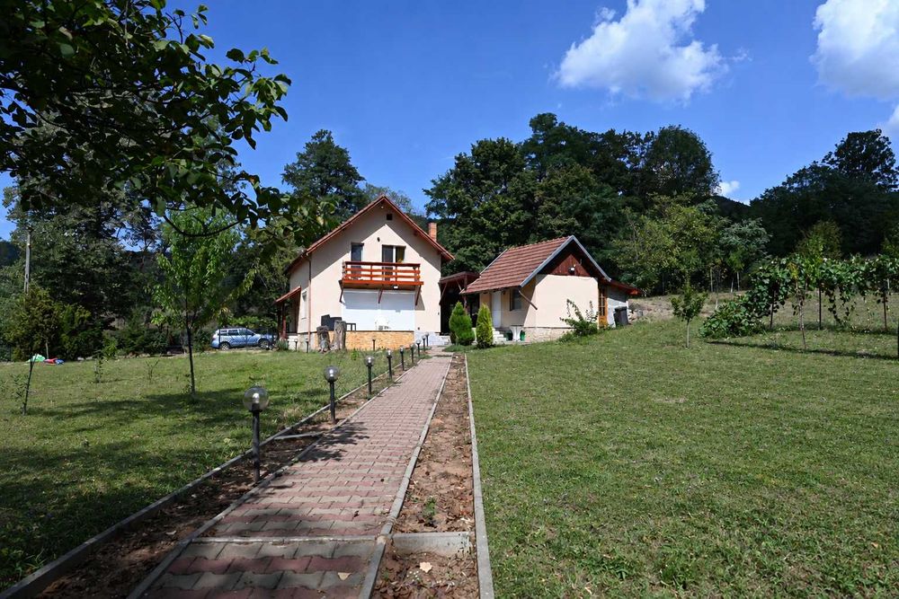 De vanzare Casa Luncoiu de Sus,Jud Hunedoara