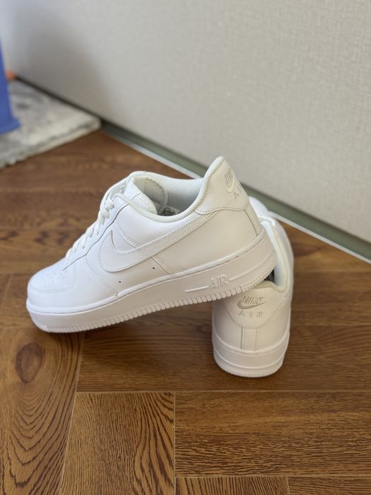 Nike Air Force Triple White