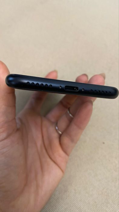 Iphone SE 3 2022 64 gb 100% baterie, fara defecte