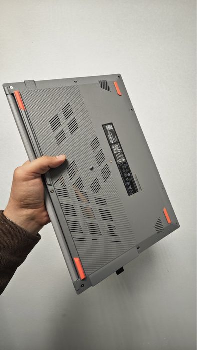 Продам Ноутбук  Asus Vivobook E1504F