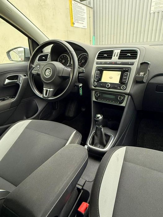 Volkswagen Polo 2014 benzină, 5.013 € — imagine 4