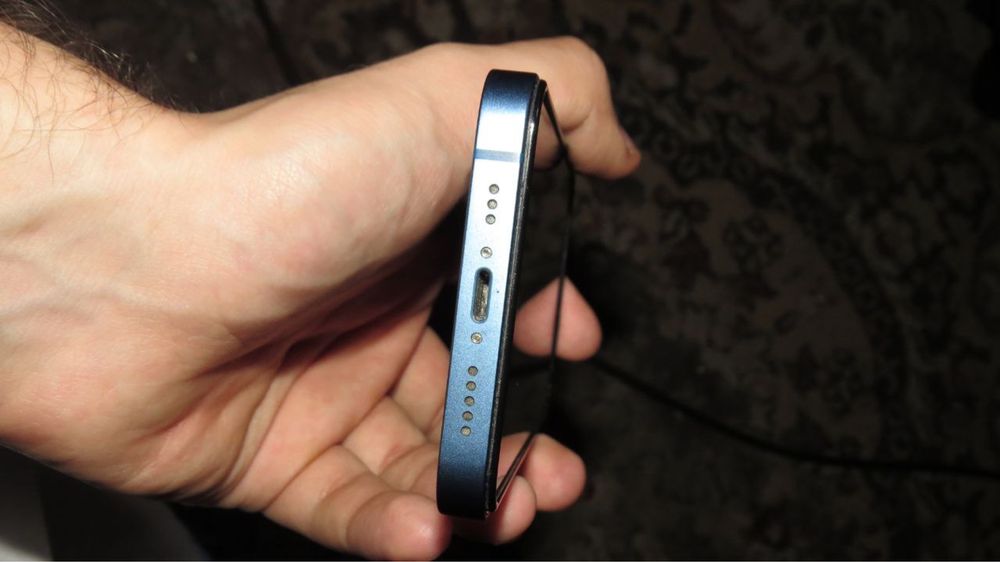 Iphone 13 без ремонта в идеале