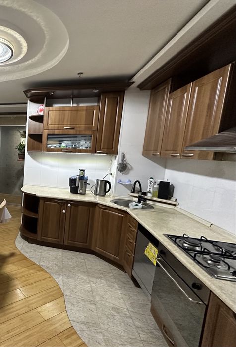 Кухонный гарнитур