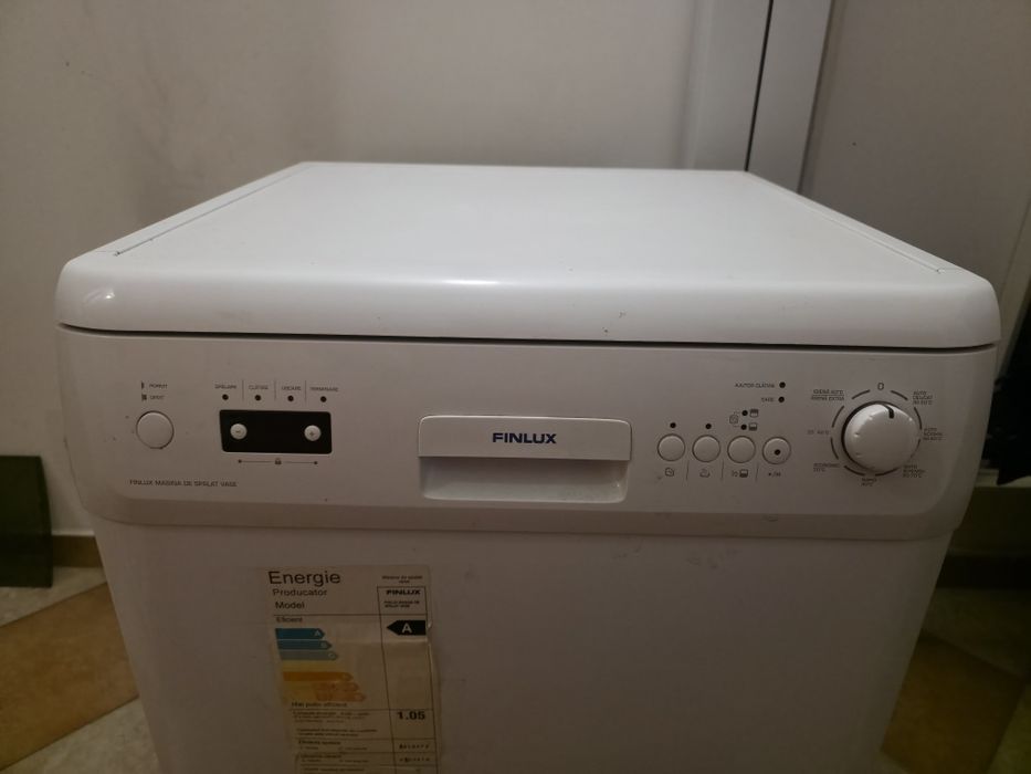 Vând mașină de spălat vase Finlux