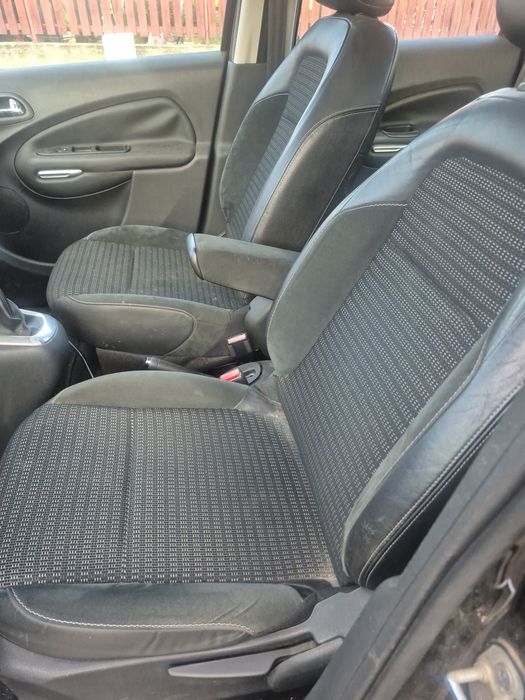 Citroen Picaso/An 2011/1.4Benzina/140000Km/Invarte dar nu porneste