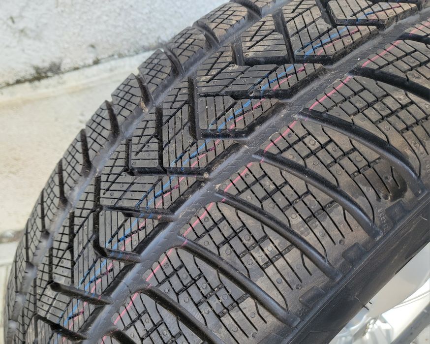 Jante aliaj Audi R19, Q5, anvelope iarna Pirelli 235 55 19