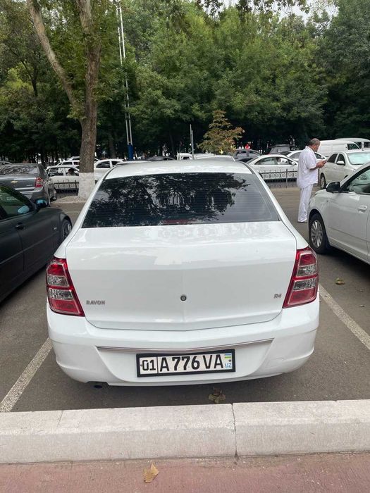 Кобалт автомашинаси сотилади
