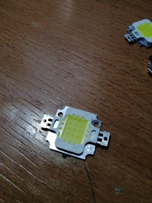 Светодиоды 12v 10Вт