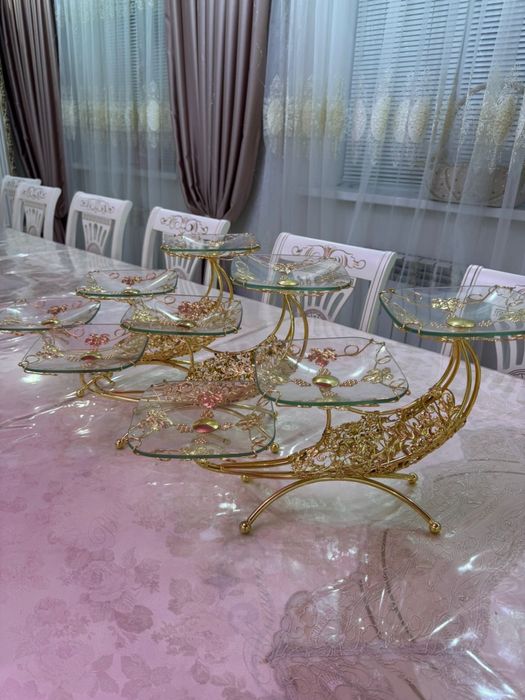 Менажница ярусная