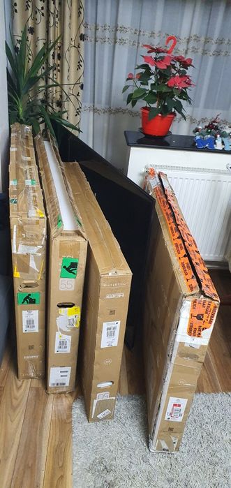 TV smart cu display spart