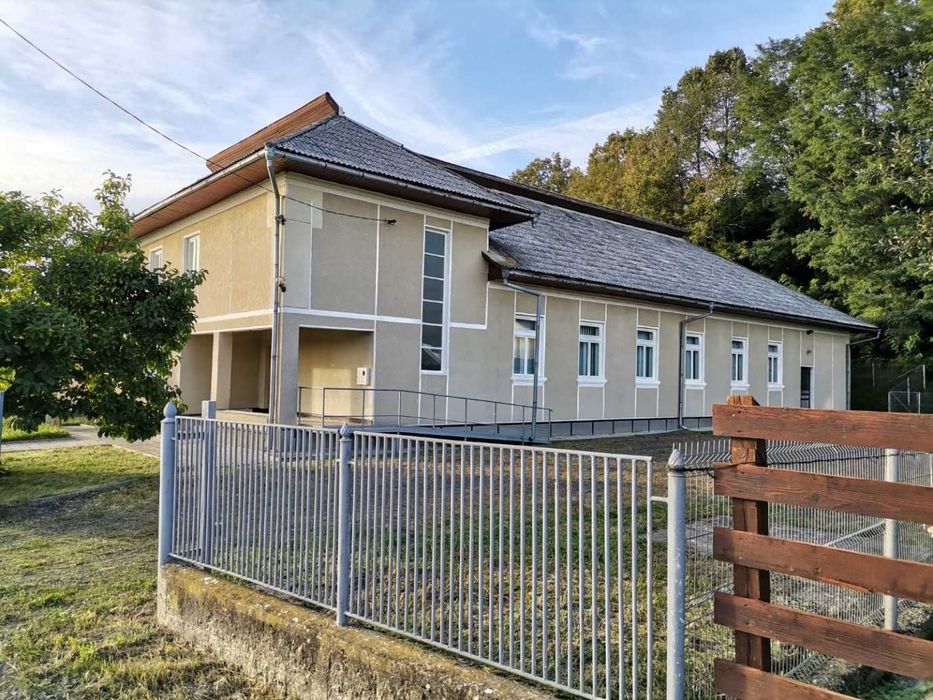 Vând casă în Ocoliș județul Maramureș 446mp și teren 1000mp