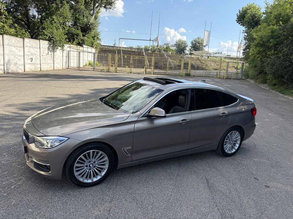 bmw 325 GT Luxury Line / Panoramic