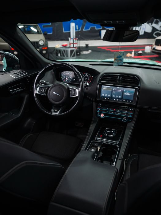 Jaguar F-Pace 3.0 4x4 350 Cp Proiect unicat !