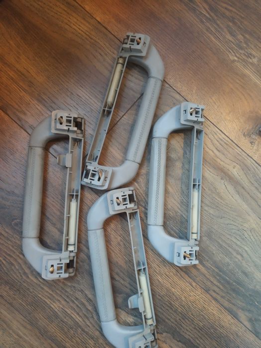 Ручки потолка BMW E38