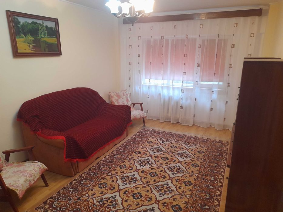 Inchiriez apartament cu doua camere zona crucea garii