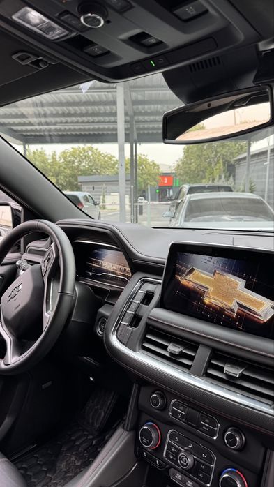 Chevrolet Tahoe 2023 — 3