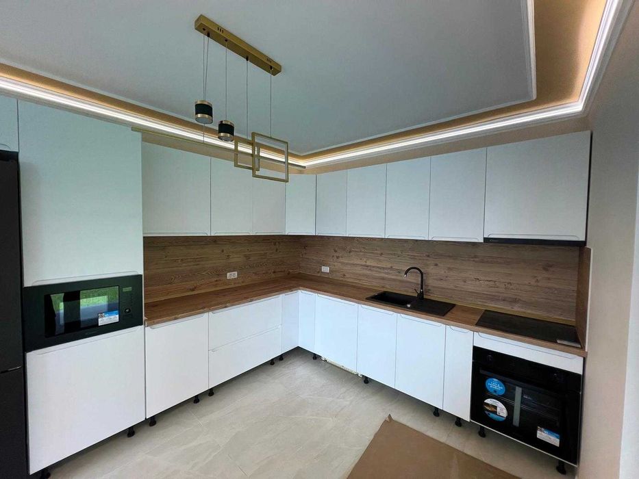 Duplex SUCEAVA (M. Dragomirna mutare imediat REDUCERE LA CASH=850e/mp)