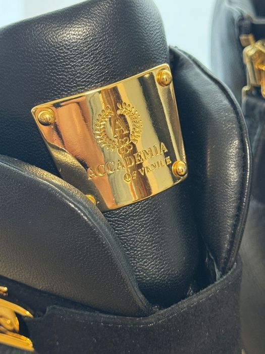 Боти Accademia 41