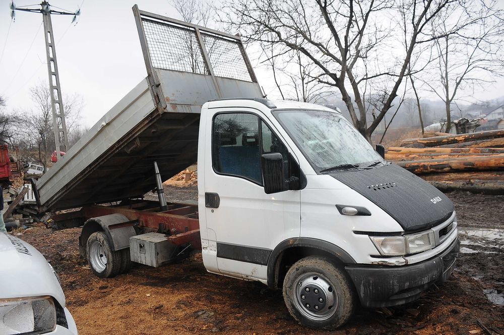 IVECO Daily 35C13 Basculabil/cutie 11.2001 2.8TDi 130CP 6 trepte cat.B