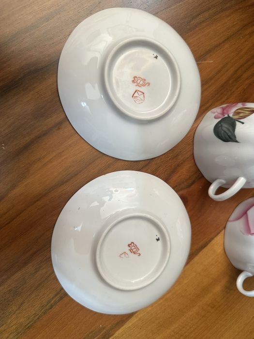 Руски/съветски сервиз “Сватбен подарък” или “Рози” на ЛФЗ Ломоносов