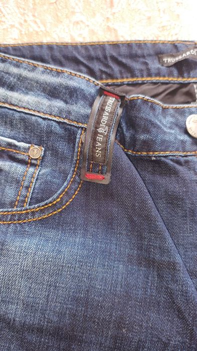 Дънки трусарди не ползвани