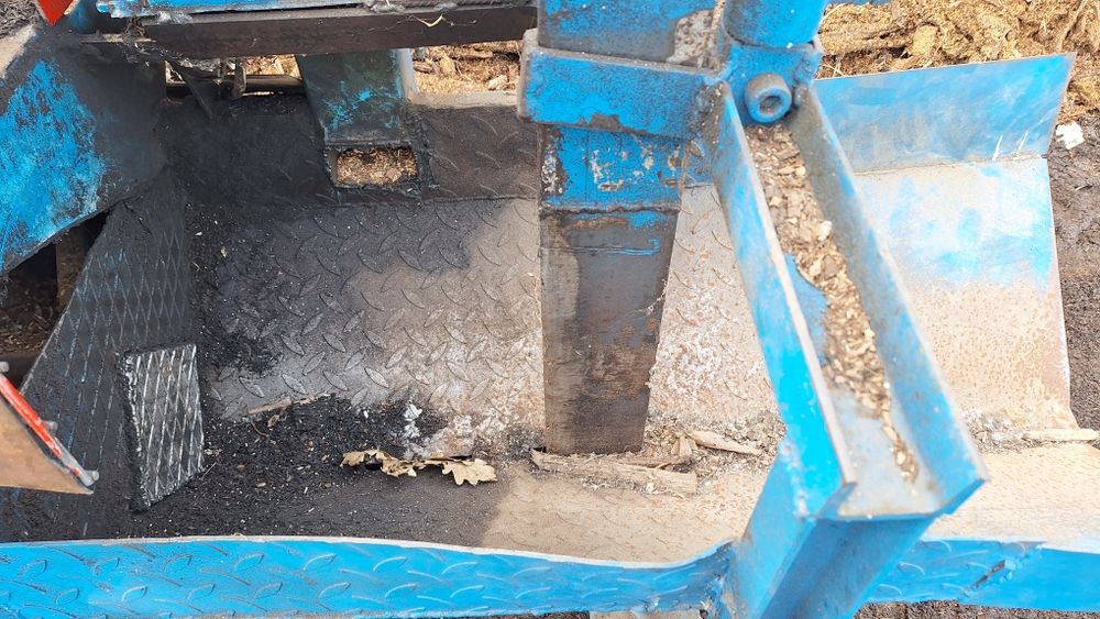 Машина за рязане и цепене на дърва Бартер