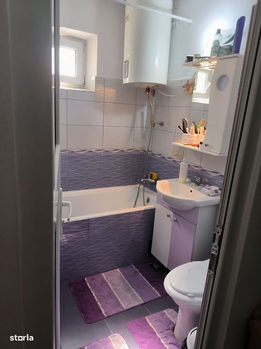 Apartament 3 camere in cartier VEST - etaj 2 -gata de mutat!