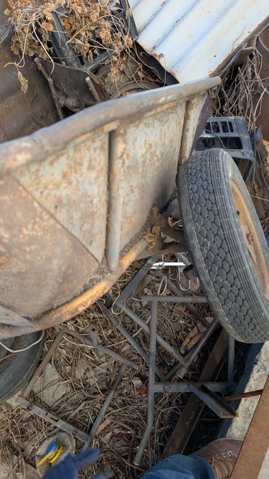 Телега ,арба лёгкая но большая