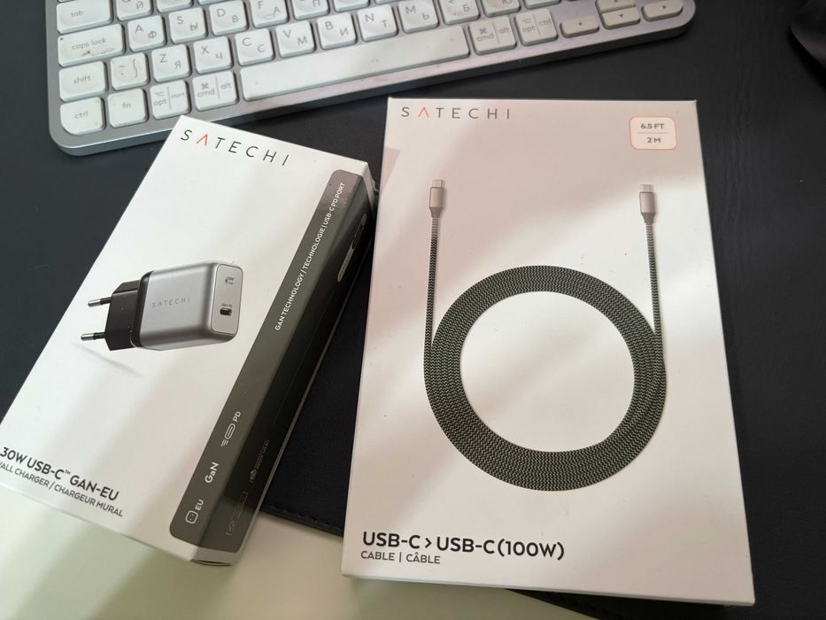 Satechi зарядный блок и кабель для девайсов Apple