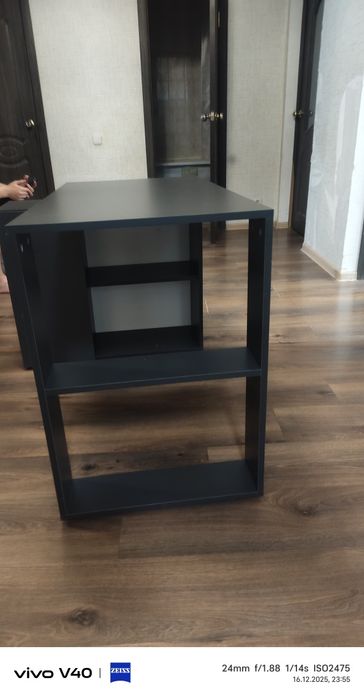 СтильныймСтол письменный, офисный