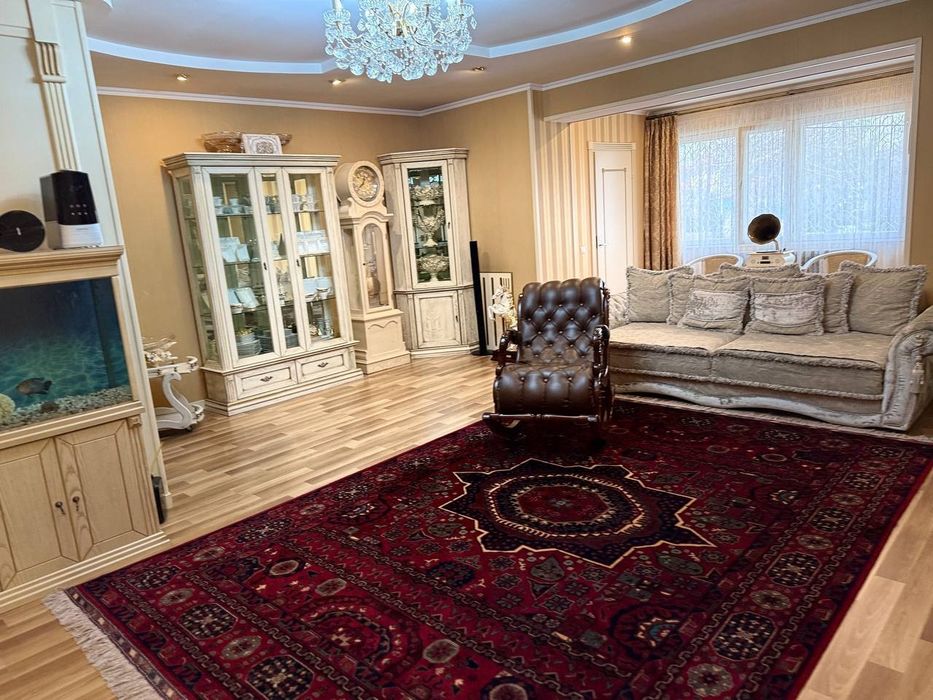 Продаётся 4ком/2/5 на Дархане 115м2