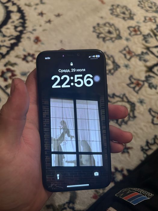 Продаю айфон 11 про
