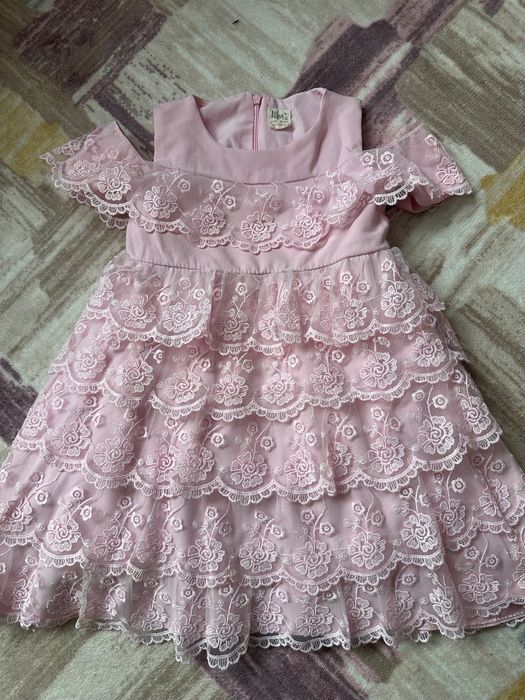 Нежна дантелена рокличка 104 см