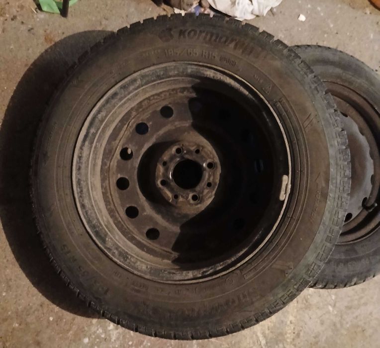 4 бр. зимни гуми с джанти 195/65 R15 от Ситроен Пикасо