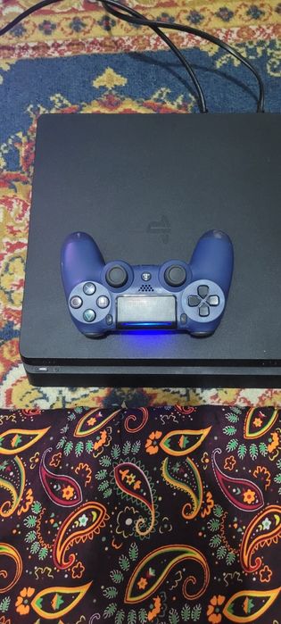 PlayStation 4 slim