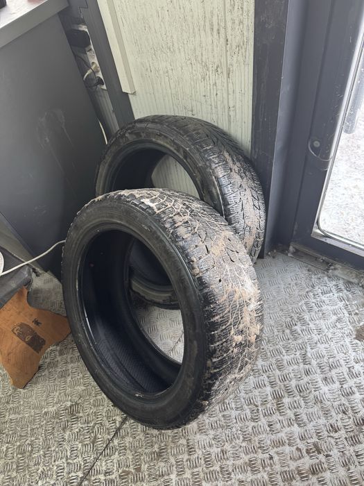 Продам шины 235/45 R18