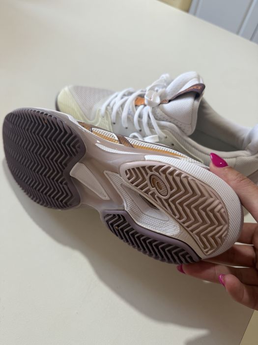 Маратонки за тенис Asics