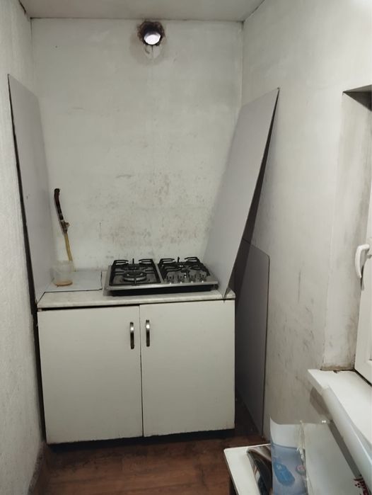 Бөлме беріледі / Сдается комната