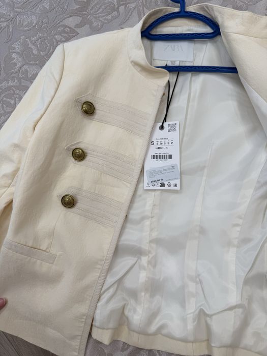Жакет Zara в стиле милитари