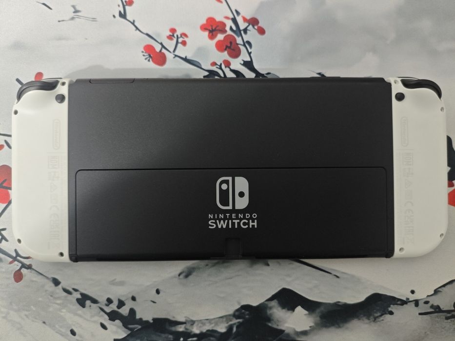 Прошитый Nintendo switch oled + полный комплект (актуально)