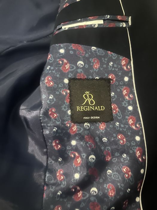 Costum bleumarin reginald