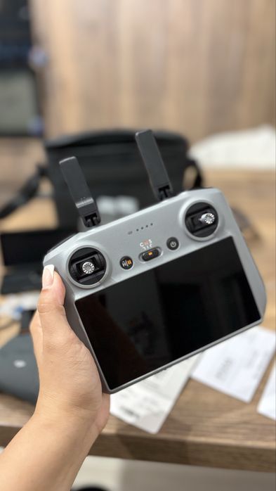 Pachet accesorii DJI Mini 5 Pro + DJI RC2 Remote + DJI Mic Mini – stare impecabilă