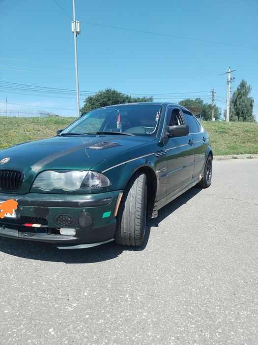 Bmw E 46 320i, 6 în linie
