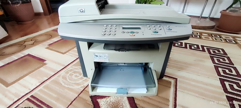 Принтер HP LaserJet 3052