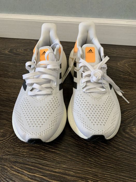 Кроссовки Adidas