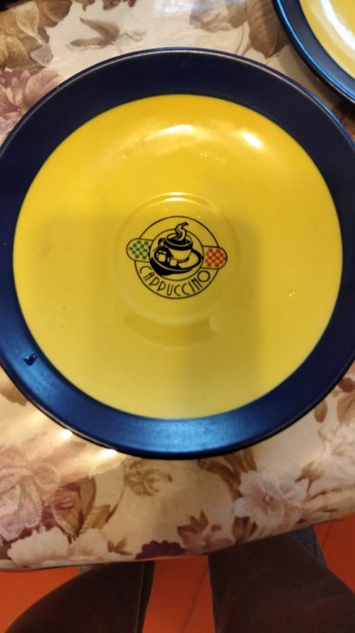 Продам чайный сервиз производство Сингапур