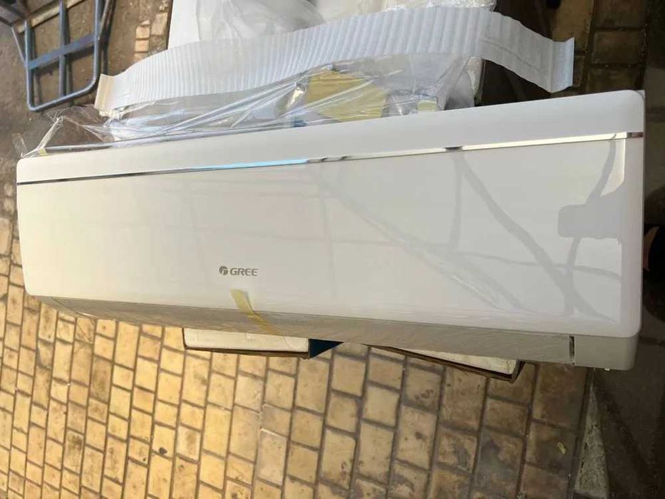 Кондиционер Gree 12/18 Inverter низки цена доставк бесплатно 3г гарант