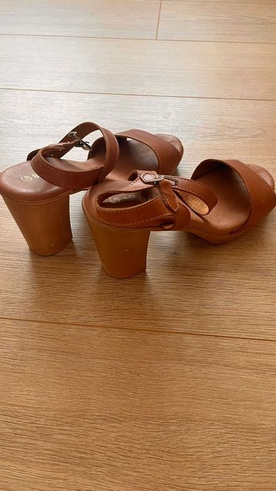 Sandale elegante, din piele Benvenuti