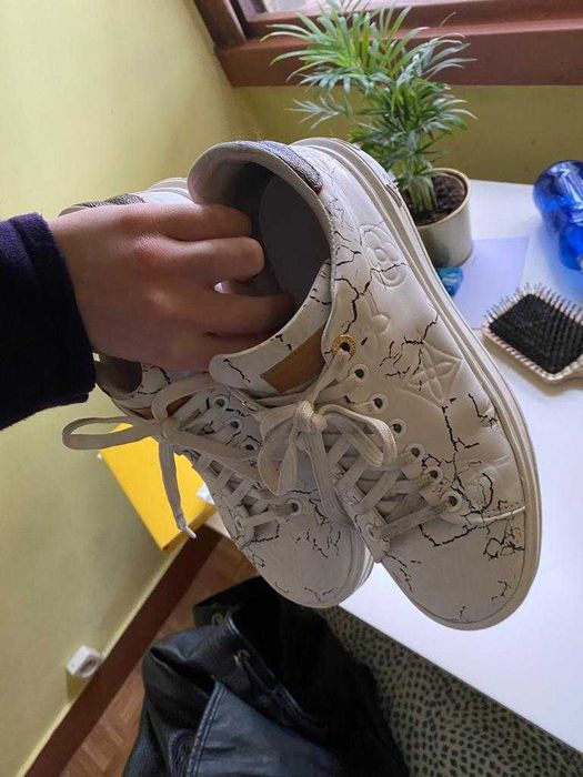 sneakersi Louis Vuitton originali