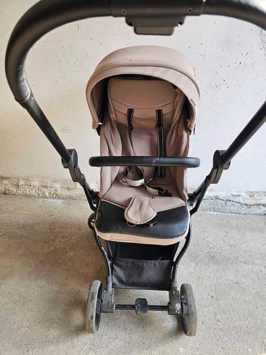 Лятна количка chipolino revolut